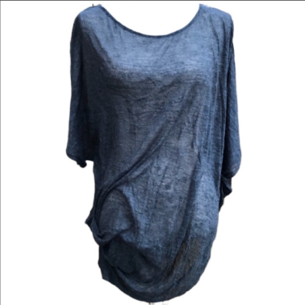 Elizabeth and James Lightweight Top